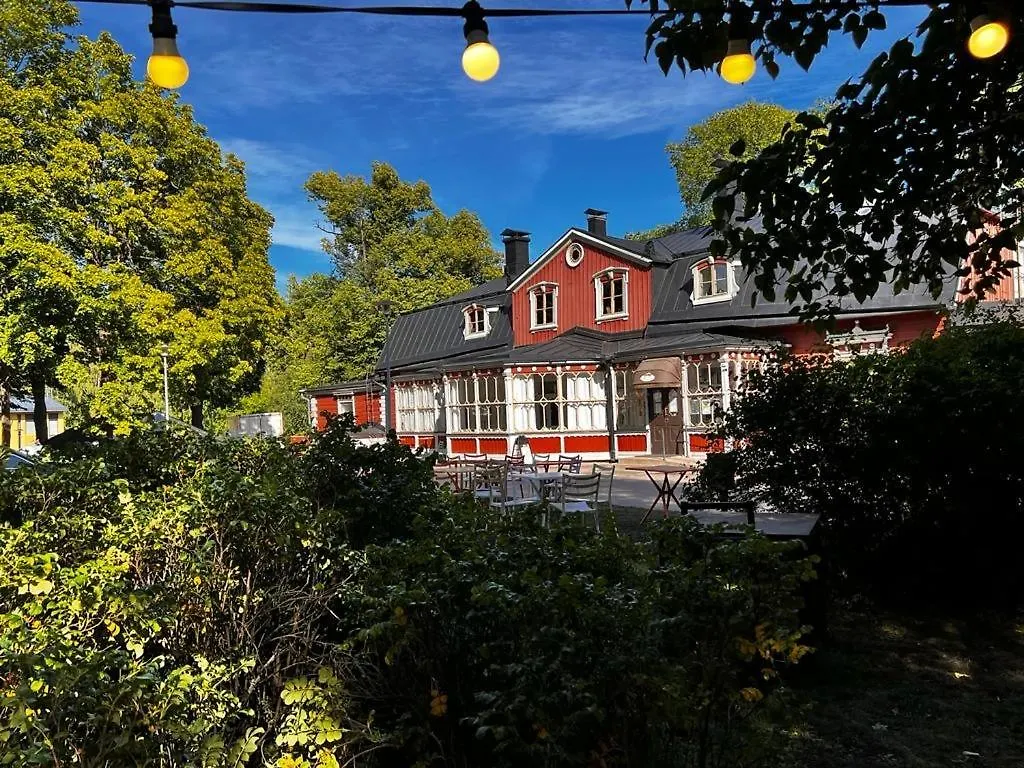 1 Bedroom Comfortable Top Floor Apartment In Puotila Near Metrostation And Sea Helsinki